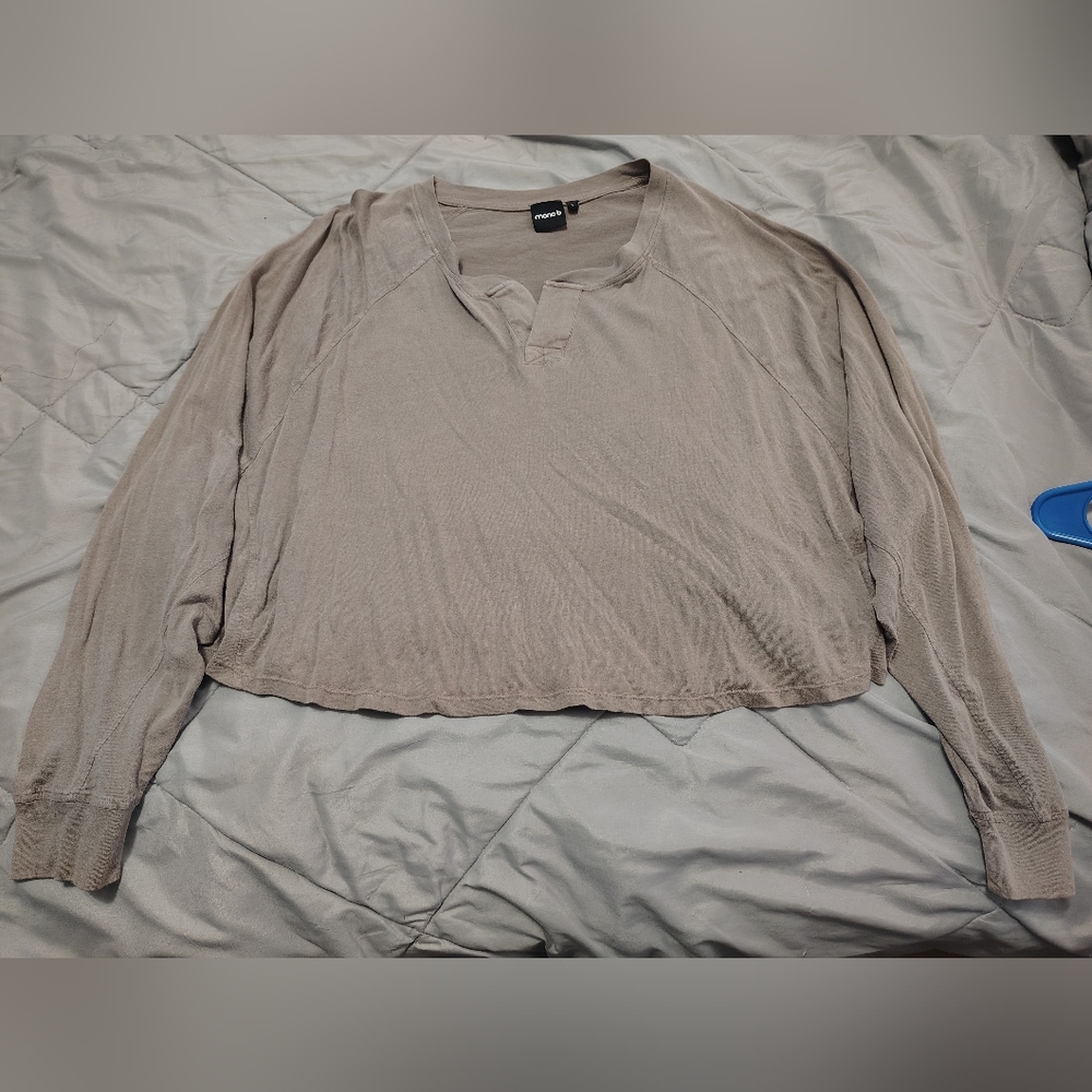 Mono B Boxy Cropped Fit Long Sleeve Top - Picture 4 of 4